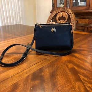 NWT MICHAEL KORS MK crossbody black